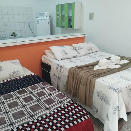 Apartamento Em 安格拉杜斯雷斯 外观 照片