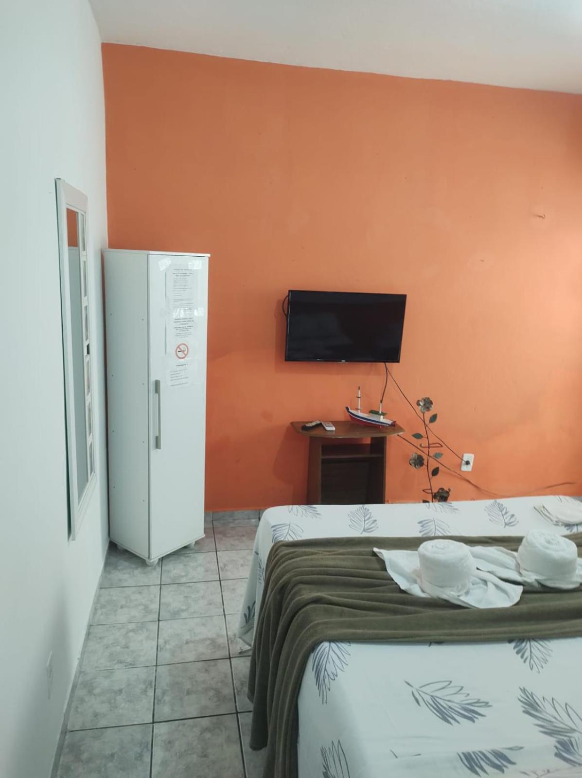 Apartamento Em 安格拉杜斯雷斯 外观 照片