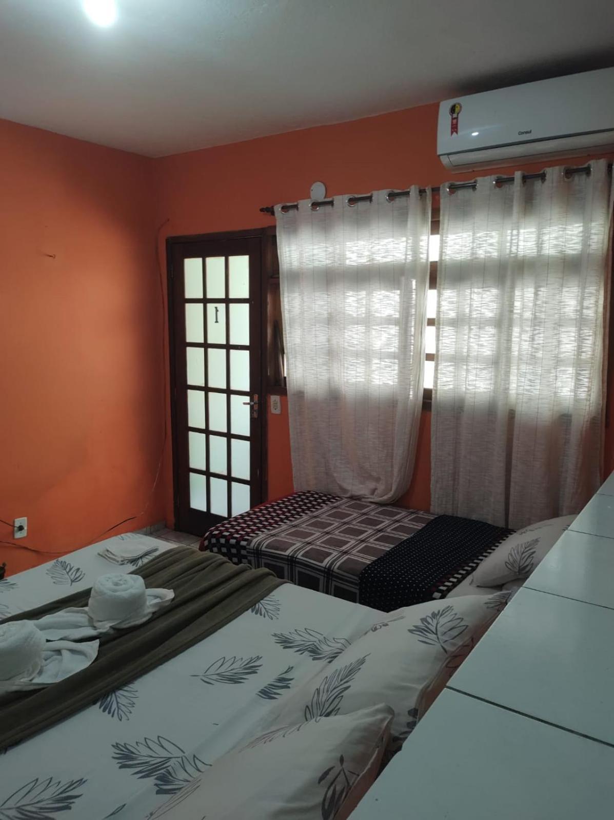 Apartamento Em 安格拉杜斯雷斯 外观 照片